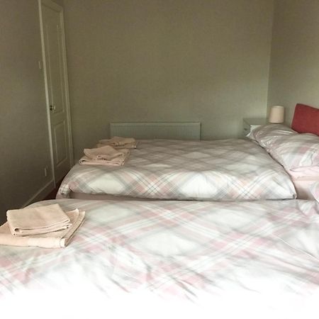 Large 4 Bedroom Home In Boston Spa Village In-Between York, Harrogate And Leeds, Sleeps 9 Ngoại thất bức ảnh